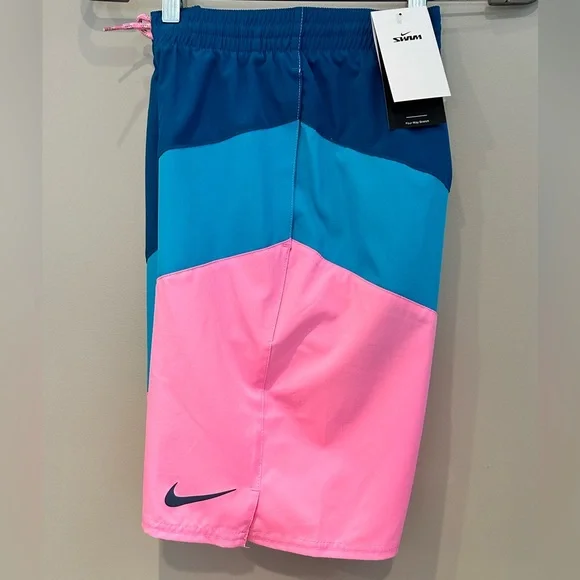 NEW Nike Men's 9" Volley Swim Trunks - Extra Large - Picture 5 of 8